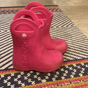 Crocs Handle It Boots Pink